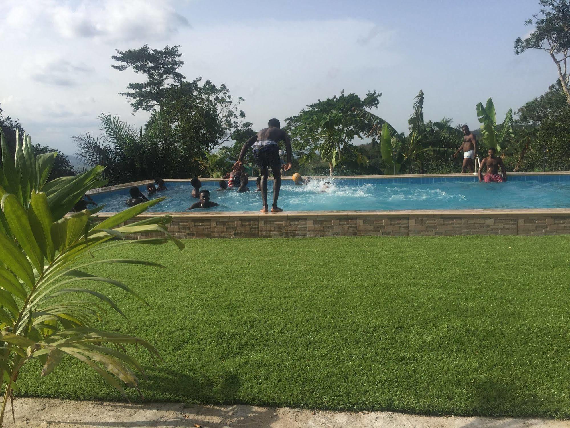 Sweet Mother Eco Resort Aburi Eksteriør bilde